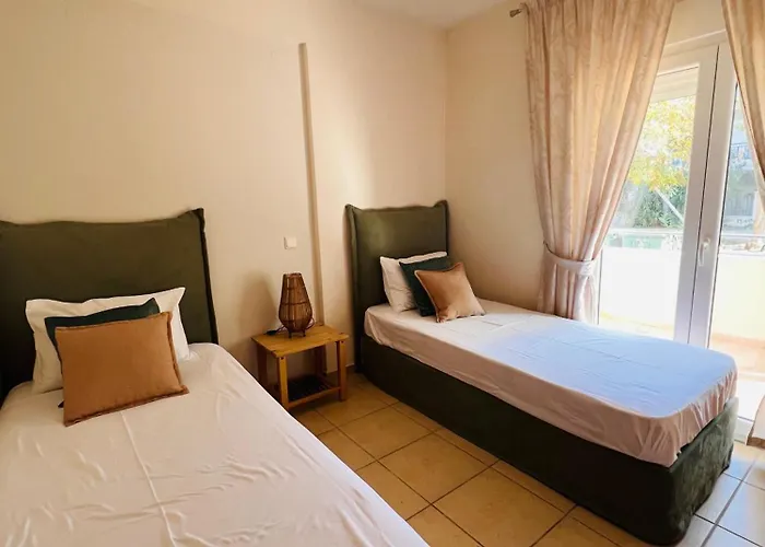 Apartament Theia In *